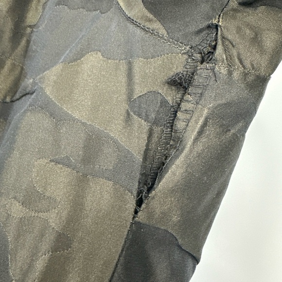 NWT Blanc Noir Camo-Print Hooded Anorak Jacket Small - Picture 4 of 5